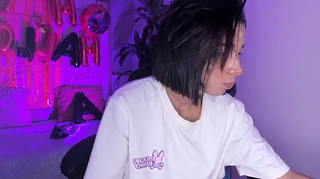 Emily_bruss Live XXX-Chat