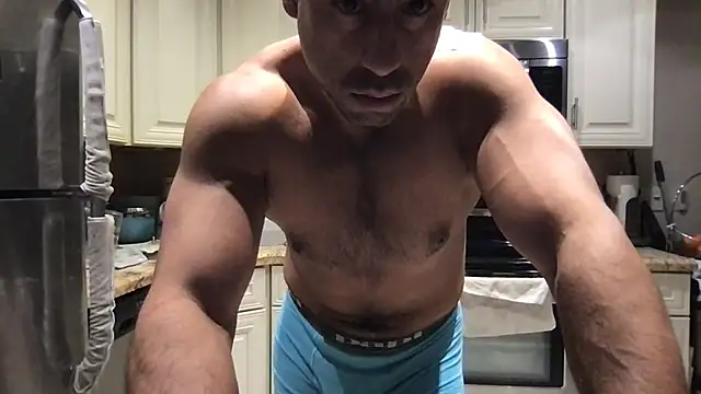 BigGuyMuscle: απευθείας συνομιλία ΧΧΧ