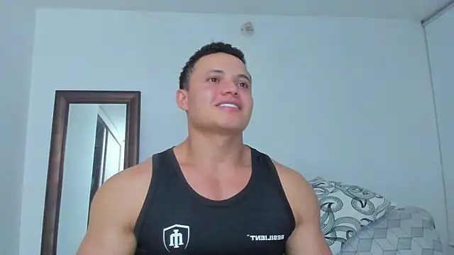 Chat +18 de KingLevi01 ao vivo