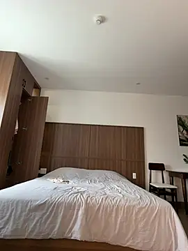 FlexibleDoll_ Adlı Modelin Canlı XXX Sohbeti