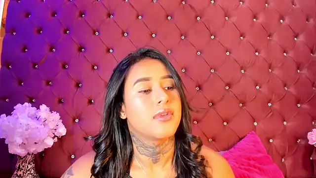 Chat +18 de milly_print ao vivo