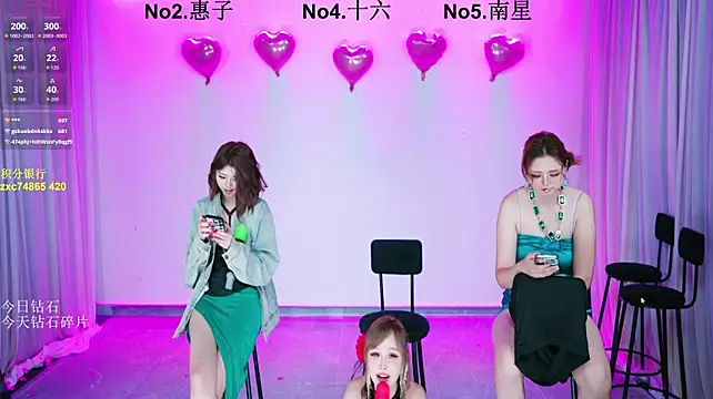 FC-008のライブXXXチャット