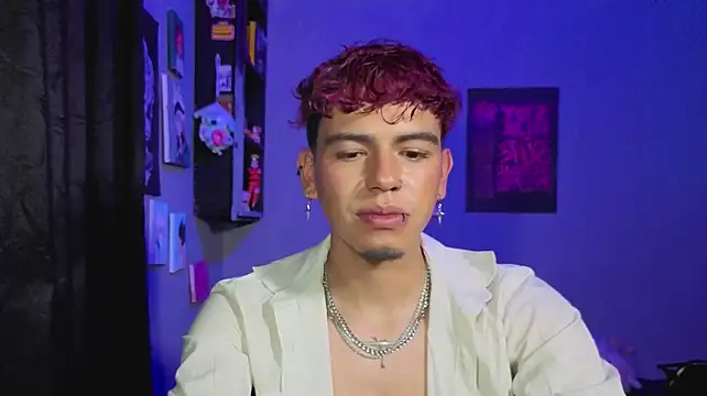 MikeyKuro Live XXX-chat