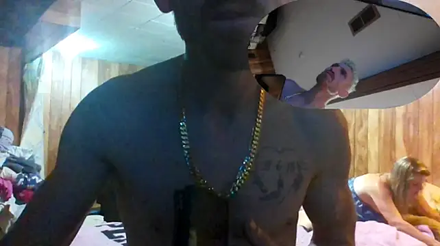Chatroom XXX en direct de done_being_played-