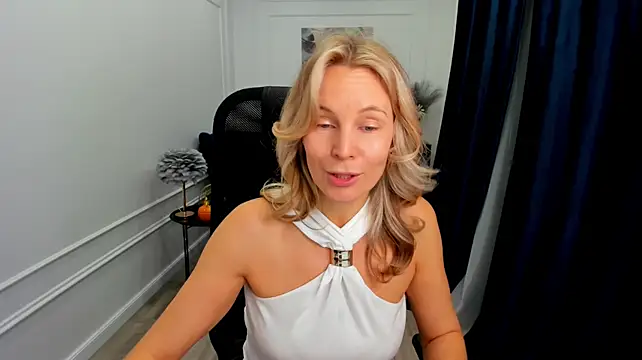 XXX chat uživo modela Sinty_Devis