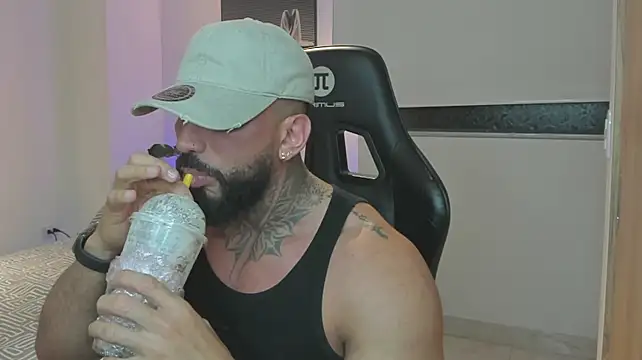 jeff_clark7 Chat XXX in diretta