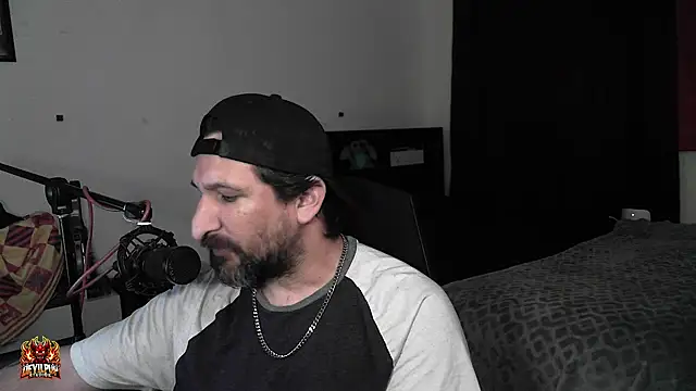 DevilPup75_ – Naživo XXX chat