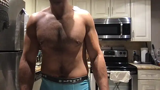 BigGuyMuscle Chat XXX in diretta