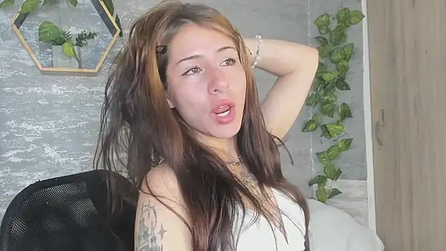 Chatroom XXX en direct de Mhelanny2