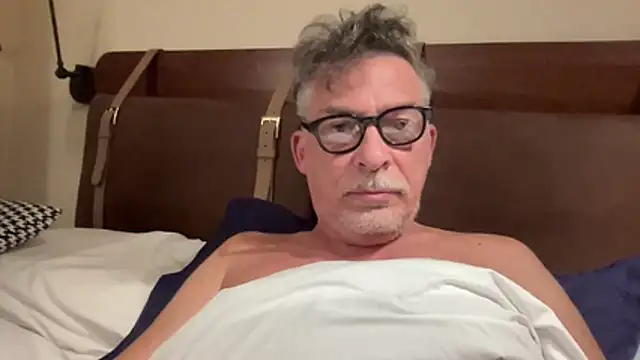 צ'אט XXX בשידור חי של cuchacho