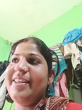 Joohi_Chawla143's Live XXX Chat