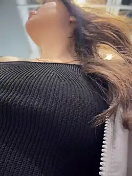 Chat +18 de NikaMur ao vivo