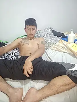 alex_hunter_hot Adlı Modelin Canlı XXX Sohbeti