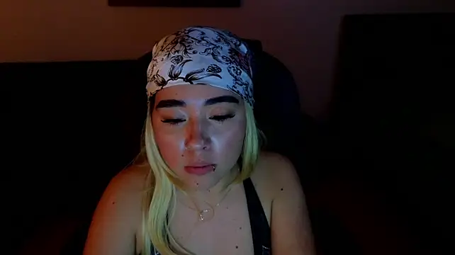 lilmisscloud's Live XXX Chat
