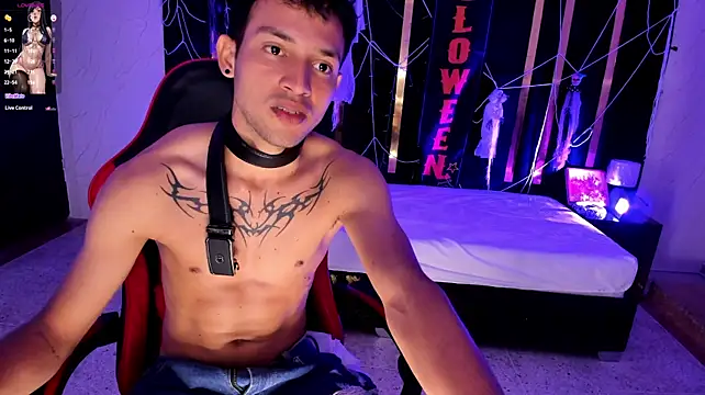 JaredTorres_ élő XXX-chatje