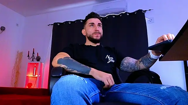 Chat XXX ao vivo de MightyAaron66