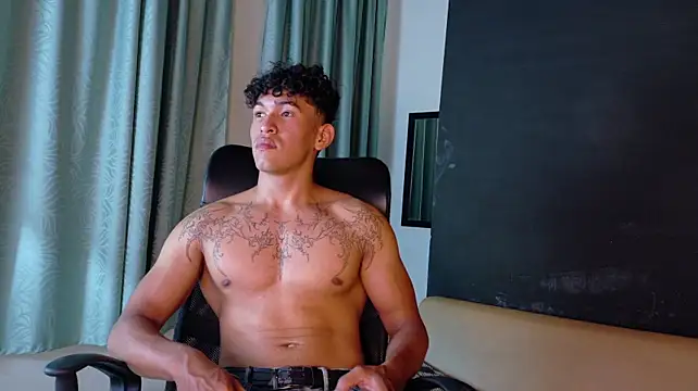Chat +18 de daniel_biig ao vivo