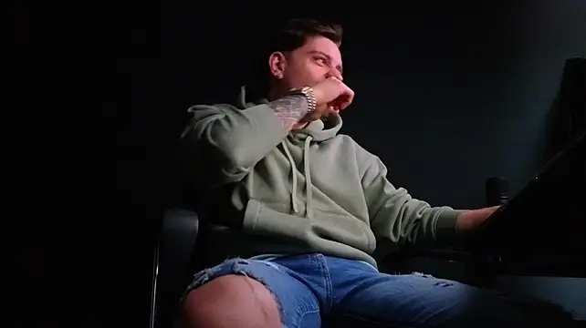 FelixStarkk élő XXX-chatje