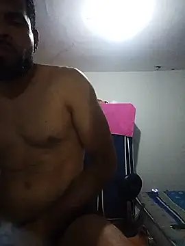 thom_1 Live XXX Chat