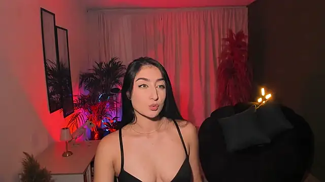 -Kennya's Live XXX Chat