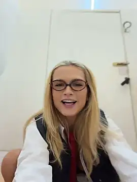 Nicoleevien's Live XXX Chat