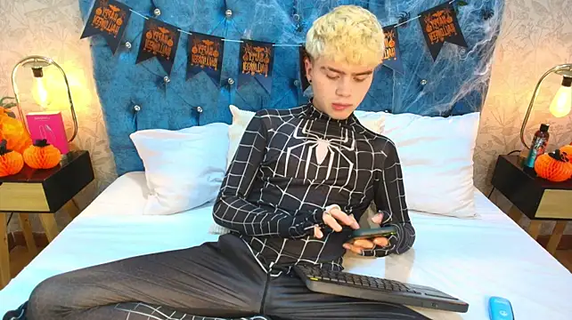 Chatroom XXX en direct de Ian_Stone