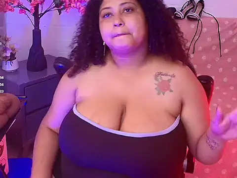 Aylin_boobs' Live XXX Chat