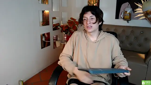 Živý XXX chat Marcoviolet