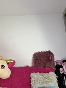 XXX chat uživo modela Miaa_love6969