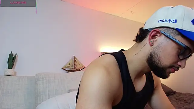 XXX chat uživo modela valenssio_moretti