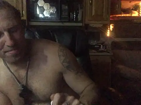 Chatroom XXX en direct de Tattoogonewild