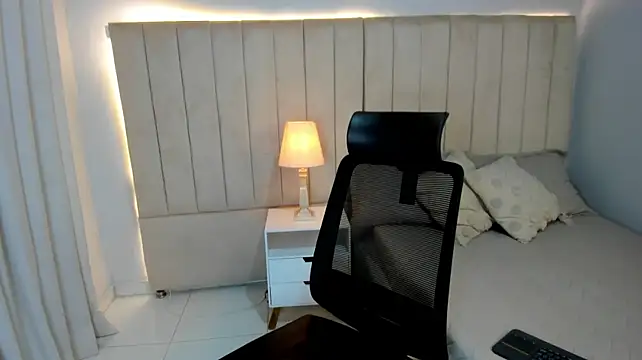 JustPhantom – Naživo XXX chat