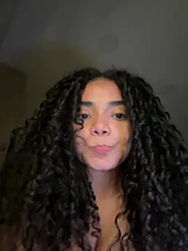 Živý XXX chat Curlyierr