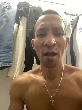 michael_close26n Live XXX chat