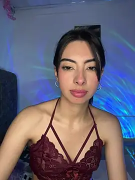 junorise23 Adlı Modelin Canlı XXX Sohbeti