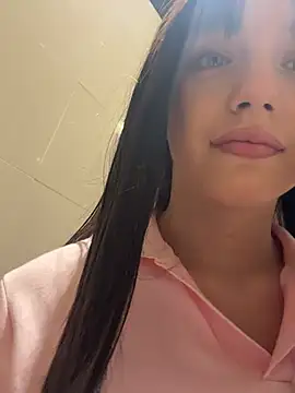 Chatroom XXX en direct de Lilonok