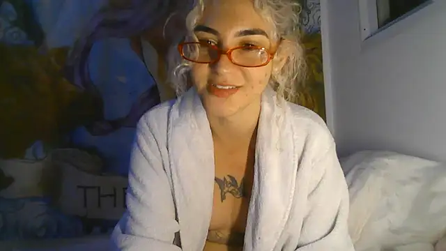 Chat +18 de Apofenia ao vivo
