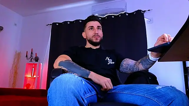 แชท XXX สดของ MightyAaron66