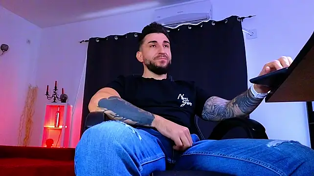 Czat XXX na żywo – MightyAaron66