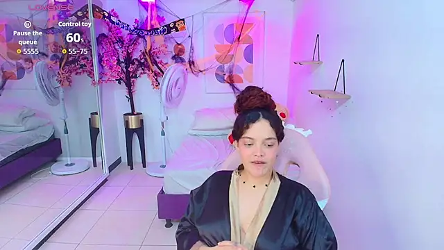 Maggy_t18's Live XXX Chat