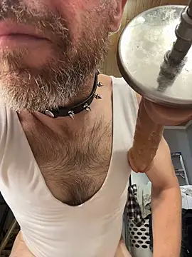 Mr-A-YourSlut's Live XXX Chat