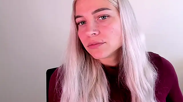 XXX chat uživo modela FoxyKathryn
