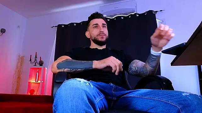 Živý XXX chat MightyAaron66