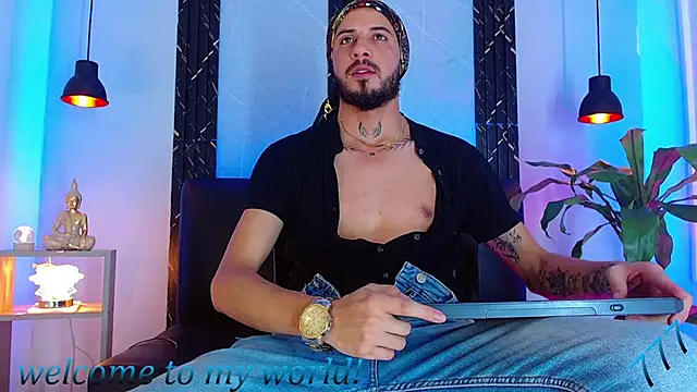 Chatroom XXX en direct de Erick_Wall