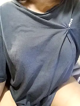 Sarah-Senate Chat XXX live
