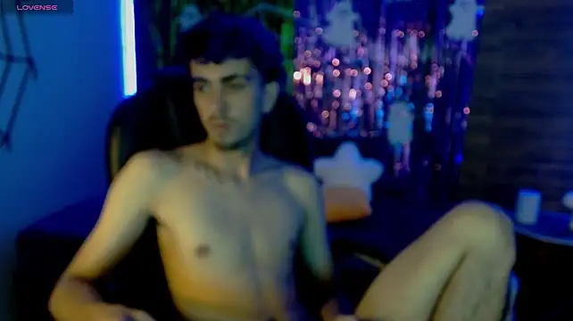 noah_bluex's Live XXX Chat