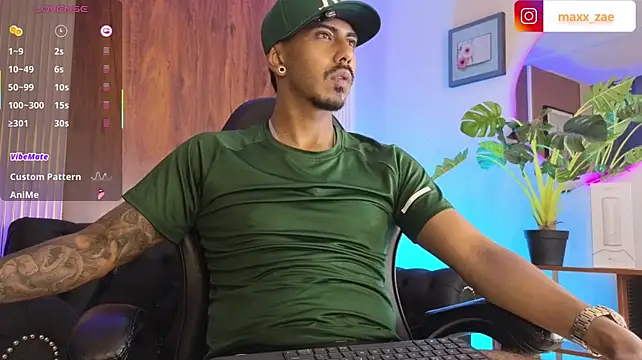 عرض كام Latinmoster_boss