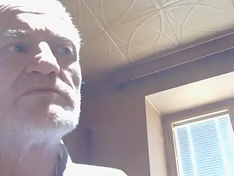 Chat +18 de 1973teacher ao vivo
