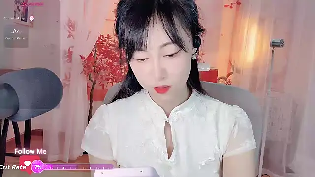 noomi-1111's Live XXX Chat