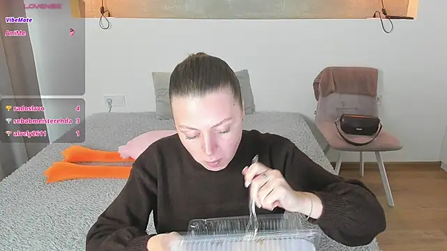 Kitkatvel Live XXX-chat